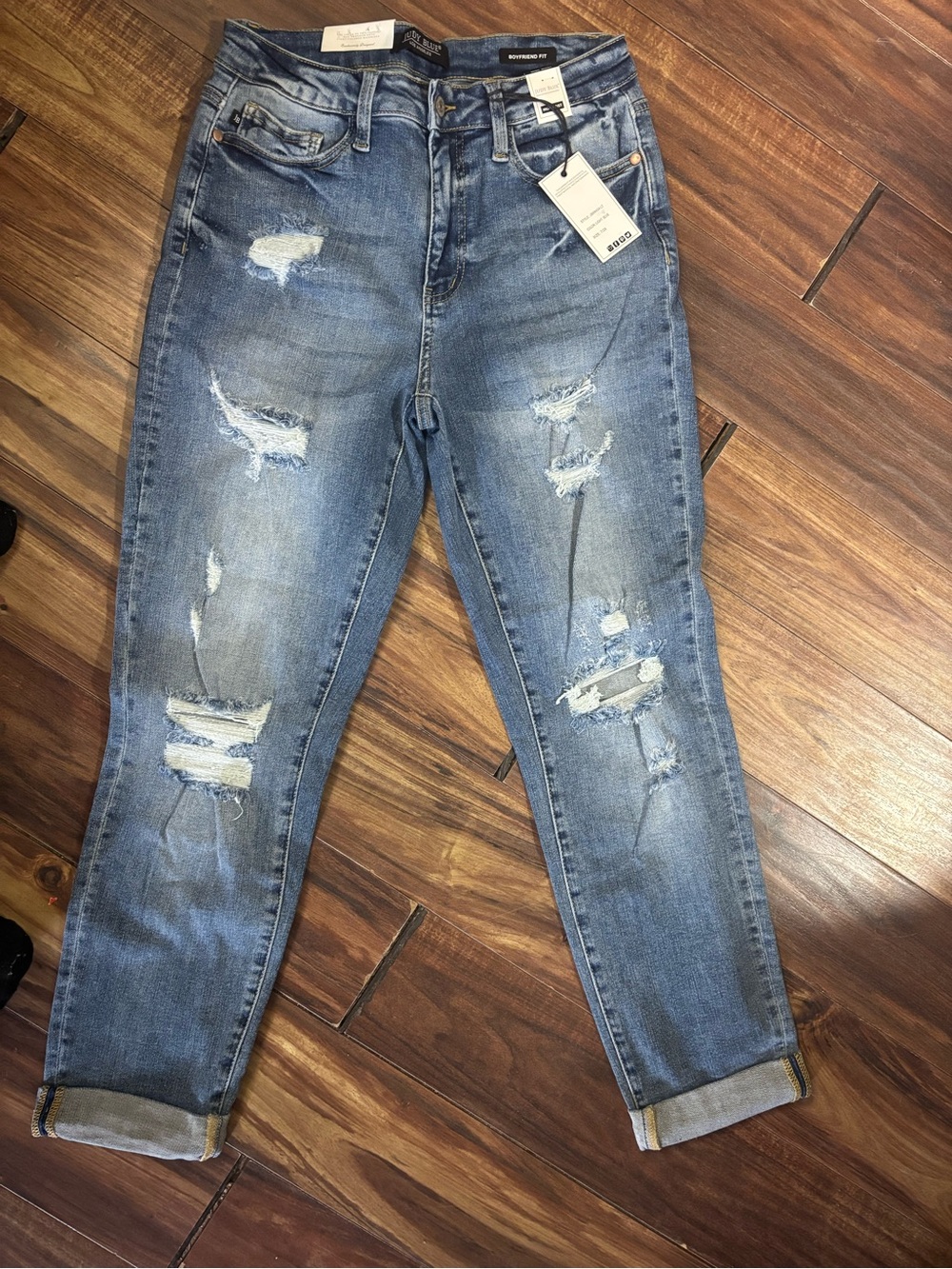 Judy blues BNWT 7/28 distressed denim rolled crop  jeans high waist boyfriend